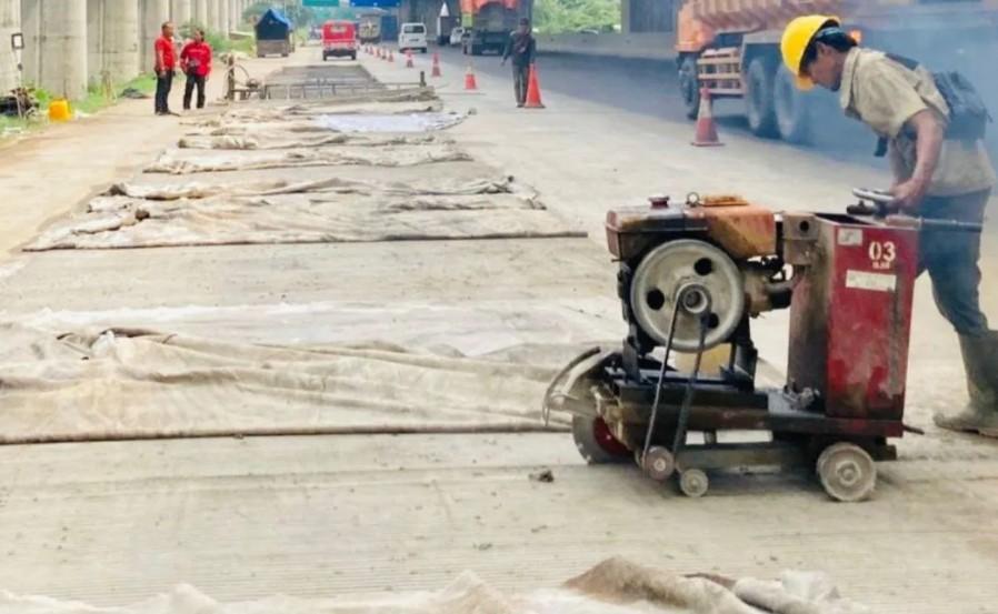 Jasamarga Transjawa Tol Lanjutkan Rekonstruksi Jalan di Tol Jakarta-Cikampek Arah Jakarta