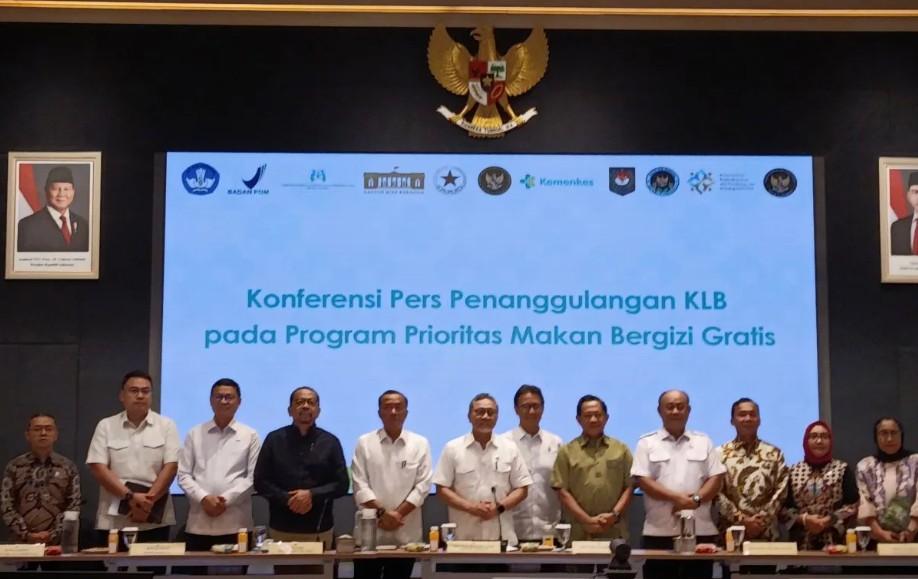 Pemerintah Evaluasi Juru Masak SPPG Usai Kasus Keracunan Program Makan Bergizi Gratis