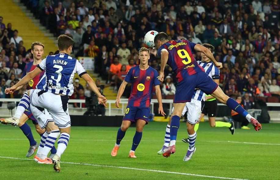 Barcelona Bangkit Kalahkan Real Sociedad 2-1, Lewandowski Antar Blaugrana ke Puncak Klasemen