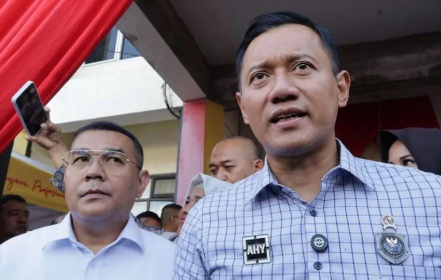 Sertifikasi Tanah Jadi Kunci Cegah Konflik Agraria, ATR/BPN Serahkan 129 Sertifikat di Padang