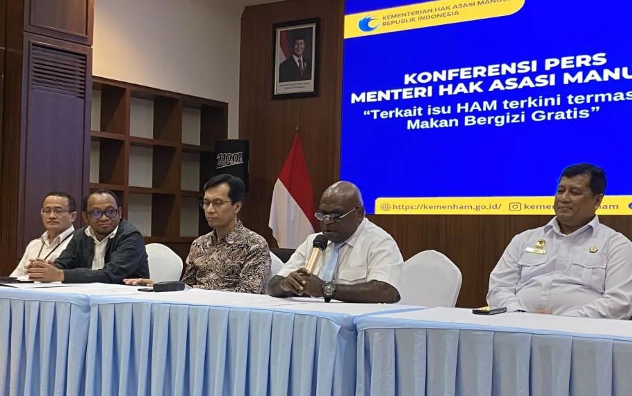 Menteri HAM Natalius Pigai: Satu Kasus Tidak Bisa Jadi Tolok Ukur Program Makan Bergizi Gratis