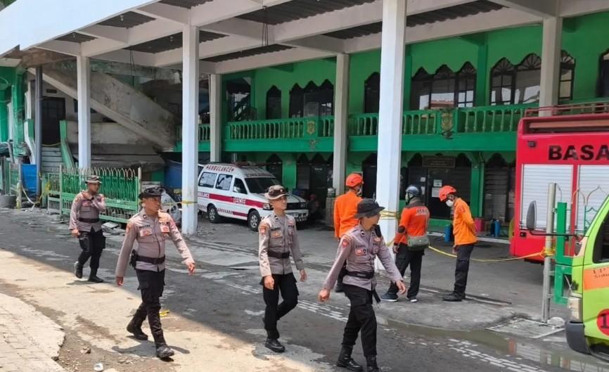 Empat Korban Meninggal Dunia Kembali Ditemukan di Reruntuhan Musala Ponpes Al Khoziny Sidoarjo
