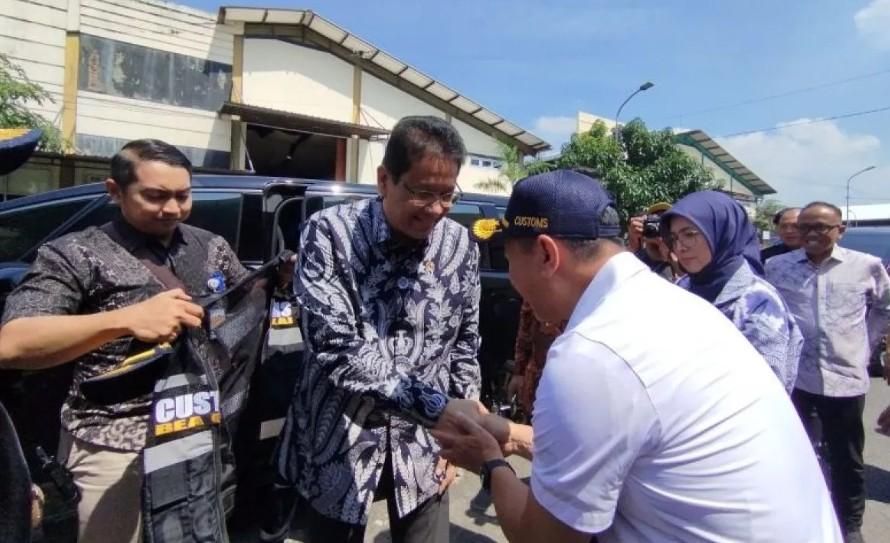 Pemerintah Akan Kaji Ulang Data Subsidi Elpiji 3 Kg, Purbaya dan Bahlil Beda Pandangan