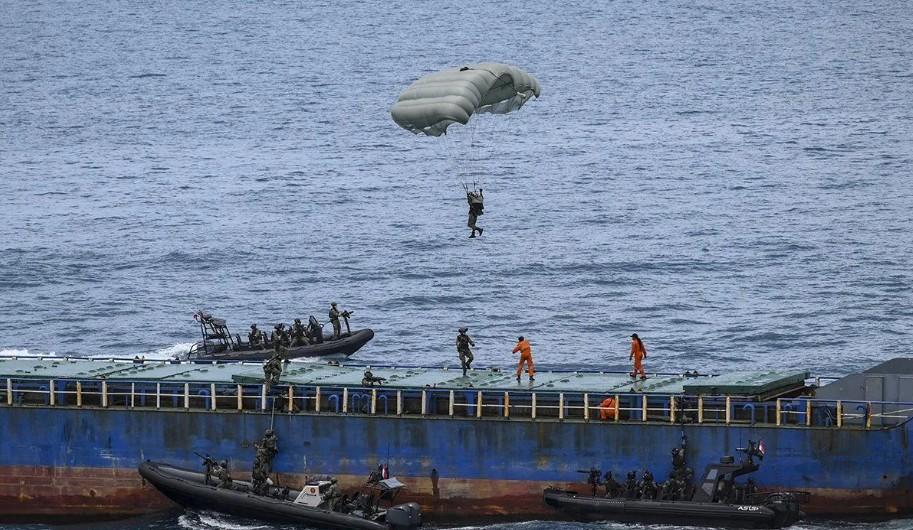 Prajurit Marinir Gugur Saat Latihan Terjun Payung Menjelang HUT ke-80 TNI