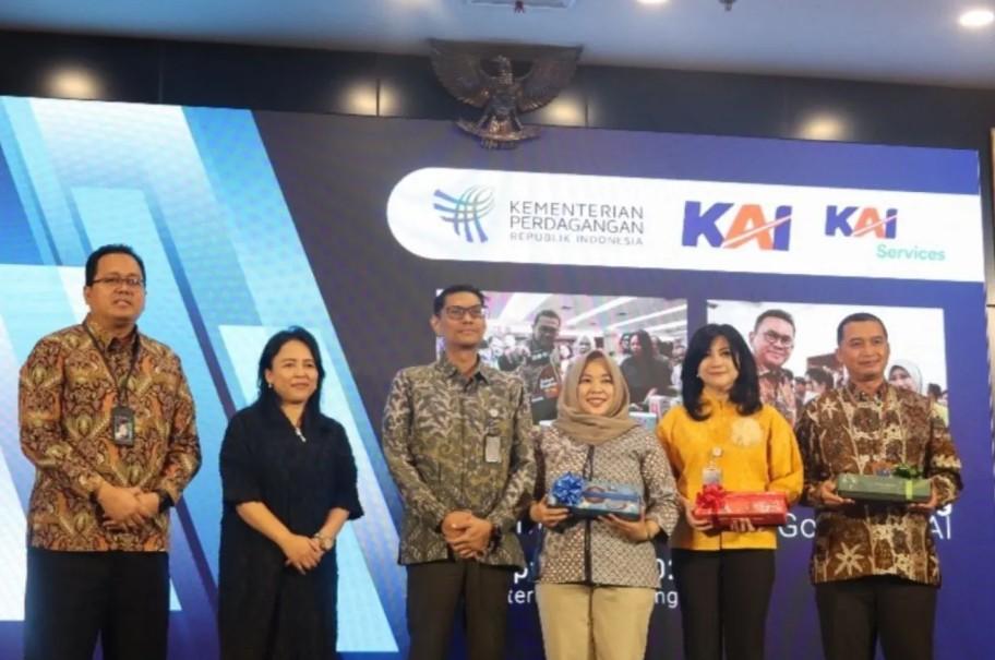 Kemendag dan KAI Kolaborasi Buka Akses Pasar UMKM Pangan ke Jaringan Bisnis KAI Services