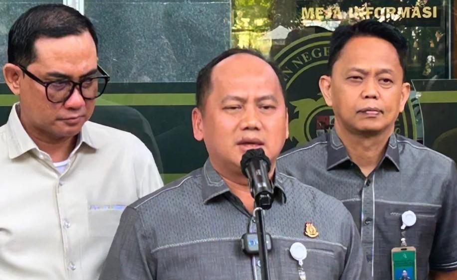 Kejagung Copot Kajari Jakbar Hendri Antoro karena Diduga Terlibat Kasus Gratifikasi Investasi Bodong Fahrenheit