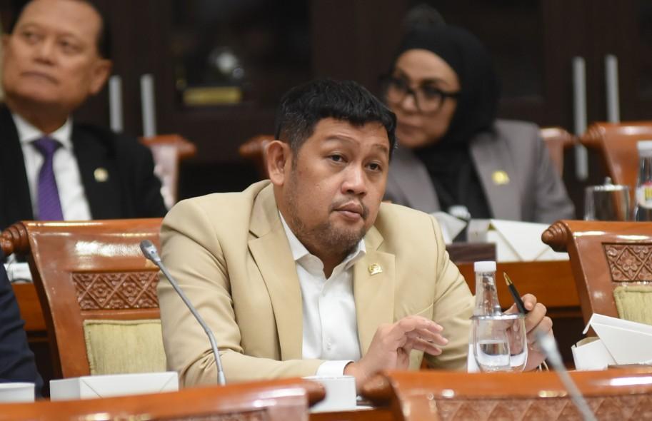 Anggota DPR Minta OJK Hapus Aturan Penggunaan Debt Collector karena Marak Tindak Pidana