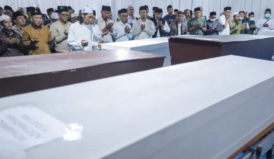 Identifikasi Dua Jenazah Tambahan Korban Ambruknya Ponpes Al Khoziny, Total Sudah 53 Teridentifikasi