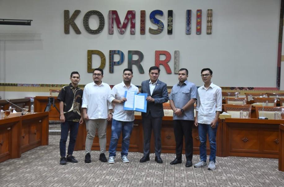 DPR RI Libatkan Mahasiswa dalam Pembahasan RUU KUHAP untuk Tegakkan Hukum yang Transparan dan Berkeadilan