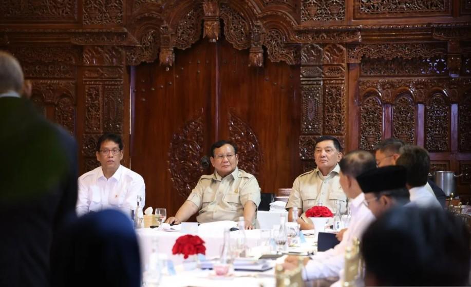 Presiden Prabowo Instruksikan Penyiapan 2.000 Profesional Muda untuk Perkuat Sektor Strategis Nasional