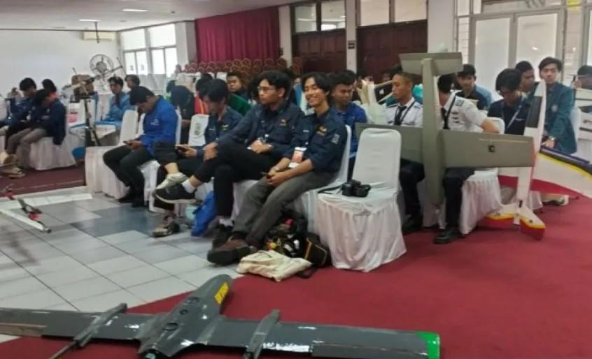 38 Perguruan Tinggi Adu Inovasi di Final Kontes Robot Terbang Indonesia di UNAND