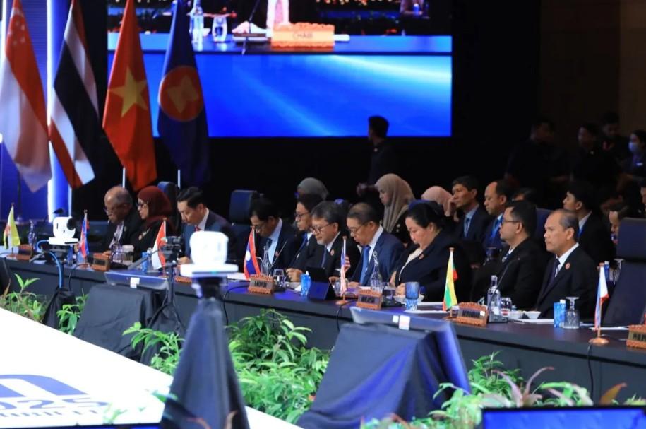 Indonesia Tegaskan Komitmen Jadi Hub Energi ASEAN Lewat Program ASEAN Power Grid