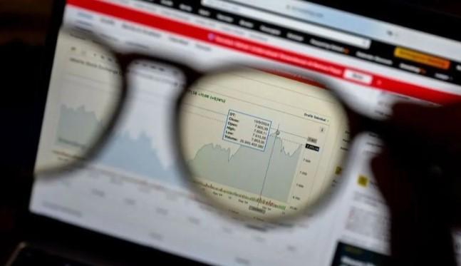 IHSG Dibuka Menguat 7,96 Poin ke Level 8.132,72, LQ45 Naik 2,21 Poin