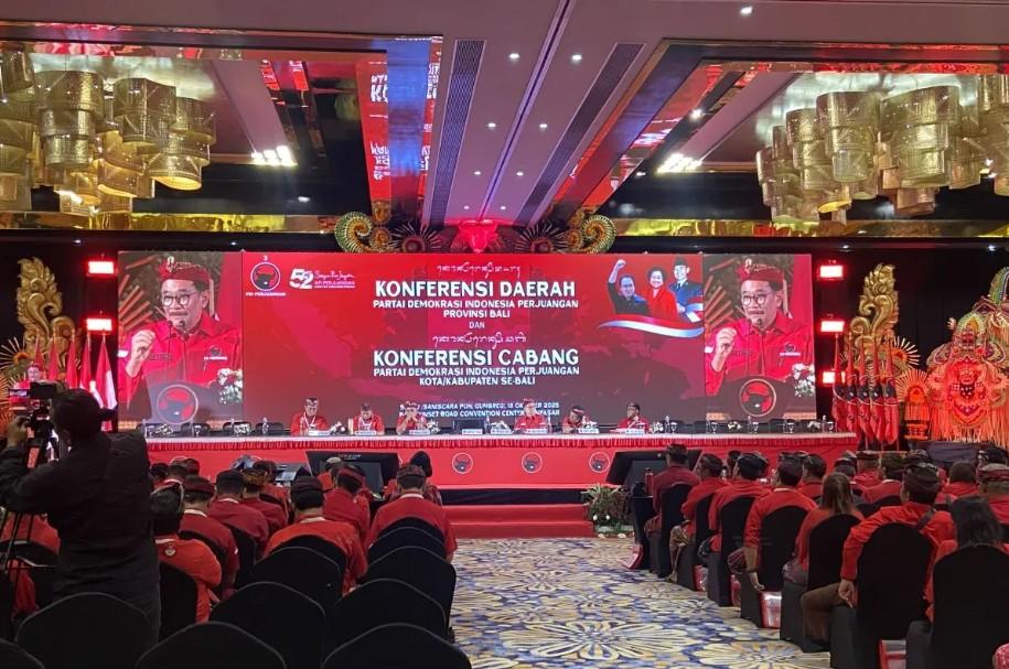 Wayan Koster Kembali Pimpin PDIP Bali, Umumkan 21 Pengurus Baru dan Libatkan Anak Muda