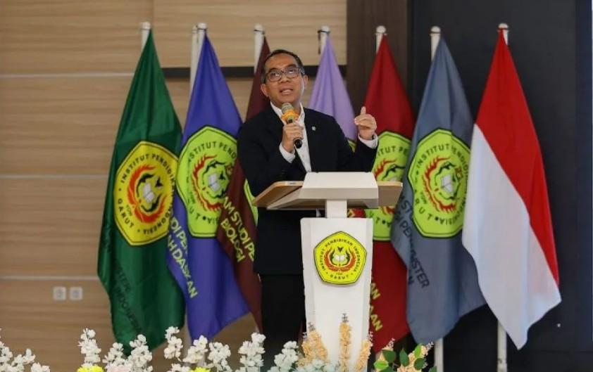 Kemdiktisaintek Luncurkan Beasiswa Pra-Doktoral untuk Dosen di Daerah 3T dan Afirmasi, Fokus Sains dan Teknik