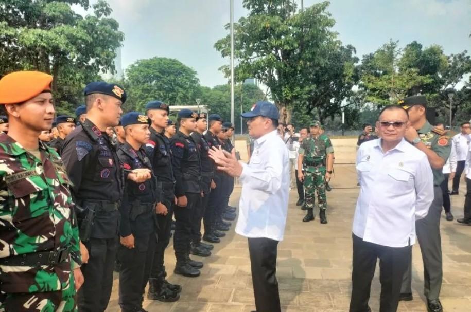 Menko Polkam Tekankan Kekompakan TNI-Polri Saat Apel Gabungan di Monas