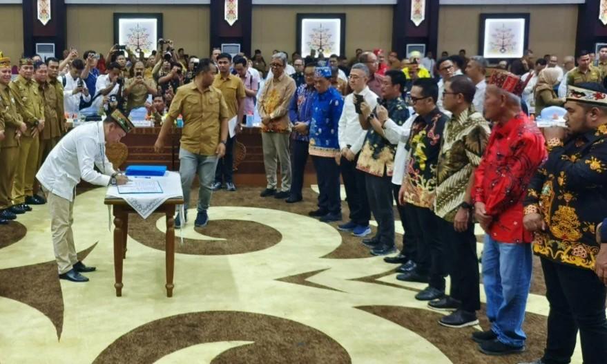 Transaksi Wajib Lewat Bank Kalteng, Gubernur Agustiar Tegaskan Komitmen Optimalisasi Pendapatan Daerah