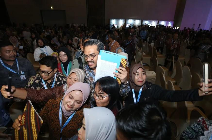 Penyaluran KUR Sektor Produksi Tembus 60,5 Persen, Menteri UMKM Targetkan 62 Persen di Tahun 2026