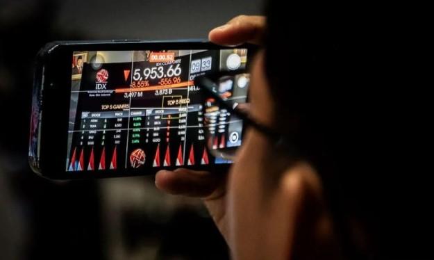 IHSG Menguat ke 8.165, Pasar Optimistis Terhadap Kebijakan Ekonomi dan Investasi Domestik