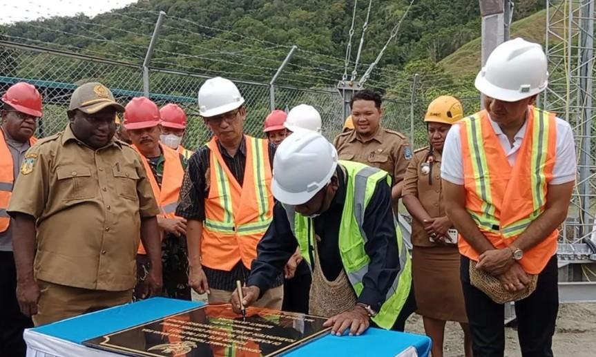 Pemerintah Bangun 397 BTS di Papua, Menkomdigi Tegaskan Komitmen Perluas Akses Internet dan Lindungi Anak di Ruang Digital