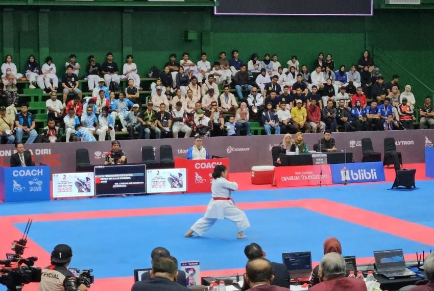Karateka Muda Jambi Gagal Raih Emas, Kalah Tipis dari Senior Banten di Final Kata Putri PON 2025