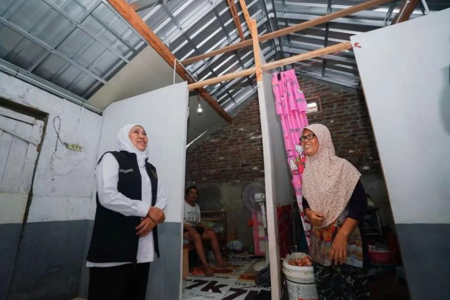 158 Rumah Tak Layak di Nganjuk Telah Selesai Direnovasi, Gubernur Khofifah: Wujud Hunian Sehat dan Layak