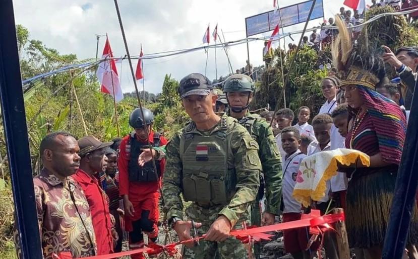 Jembatan Gantung di Kampung Dal Papua Diresmikan TNI, Warga Kini Lebih Mudah Akses Sekolah dan Layanan Kesehatan