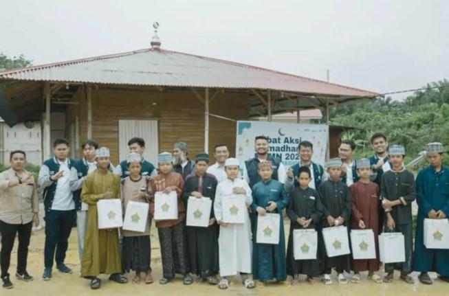 PTPN IV PalmCo Salurkan Rp721 Juta untuk Dukung Pengembangan Pesantren di Hari Santri Nasional