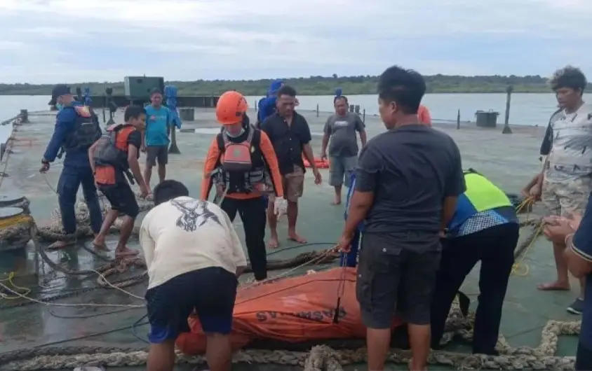 Satu ABK Tewas, Tujuh Selamat saat TB Kawan Kita XI Tenggelam di Perairan Belitung