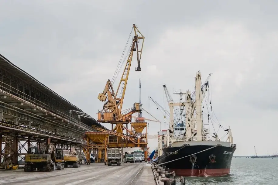 Petrokimia Gresik Dorong Efisiensi Energi dan Ramah Lingkungan lewat Green and Smart Port di Pelabuhan TUKS