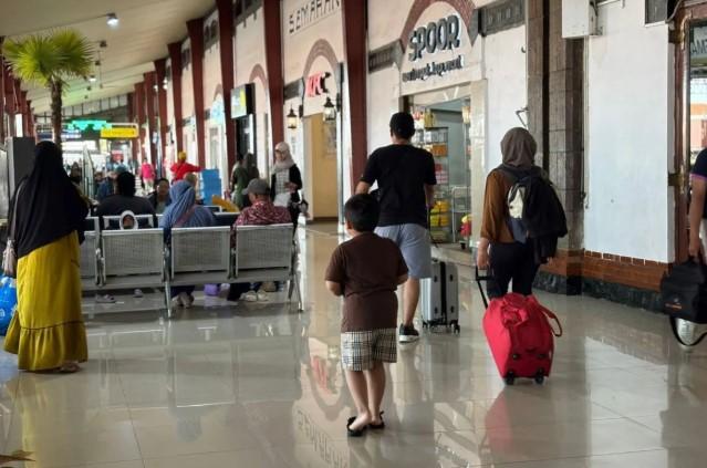 Imbas Anjloknya KA Purwojaya, Tiga Perjalanan Kereta dari Semarang ke Jakarta Dibatalkan