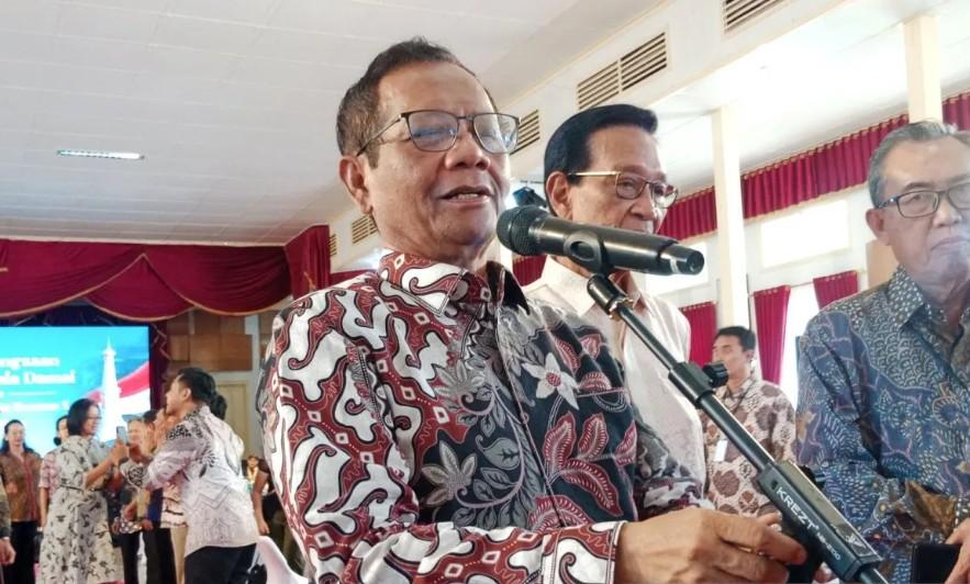 Mahfud MD: Soeharto Penuhi Syarat Yuridis Jadi Pahlawan Nasional, Penilaian Sosial Tetap Diperlukan