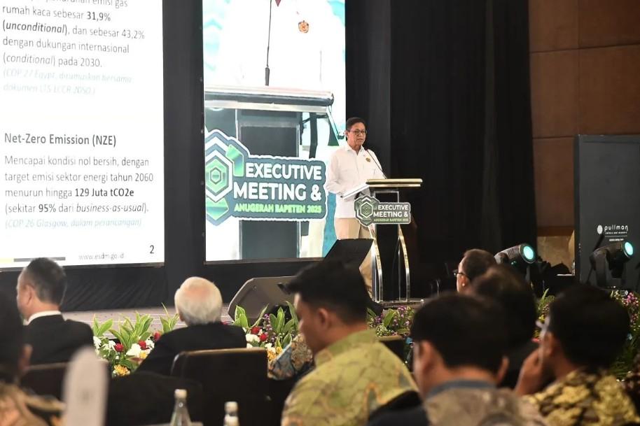 Pemerintah Targetkan PLTN Beroperasi 2032, Wamen ESDM Tegaskan Peran Strategis Energi Nuklir dalam Transisi Energi