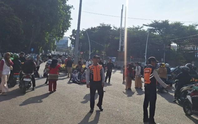 Pedagang Pasar Barito Protes Penertiban Kios, Tolak Relokasi ke Lenteng Agung karena Dinilai Tak Layak