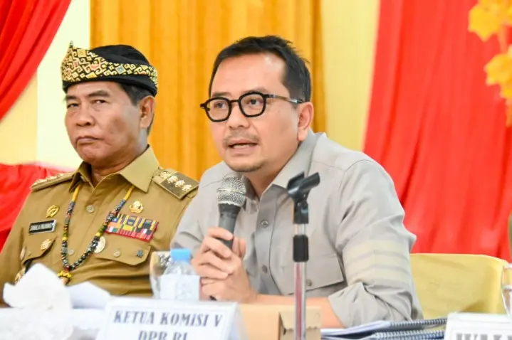 Komisi V DPR RI Tinjau Infrastruktur Strategis di Perbatasan Kaltara untuk Kesejahteraan Masyarakat