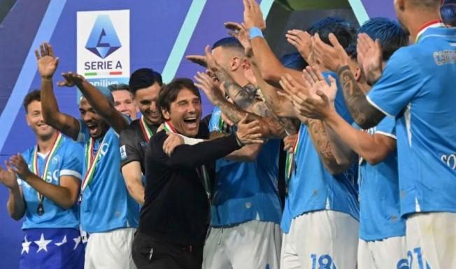 Conte Puji Mental Pemain Napoli Usai Kemenangan Kedua Beruntun Meski Dilanda Cedera