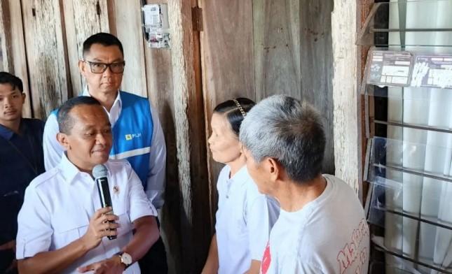 Program "Merdeka dari Kegelapan" Resmi Diluncurkan, Pemerintah Targetkan 215.000 Rumah Terlistriki Hingga Akhir 2025