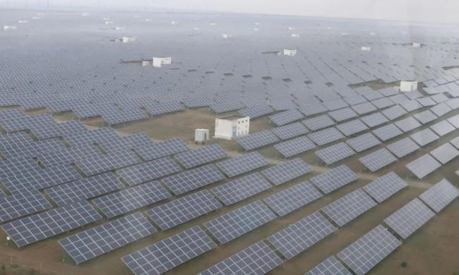 Tim Peneliti China Cetak Rekor Efisiensi Baru Sel Surya Perovskit, Tembus 30 Persen