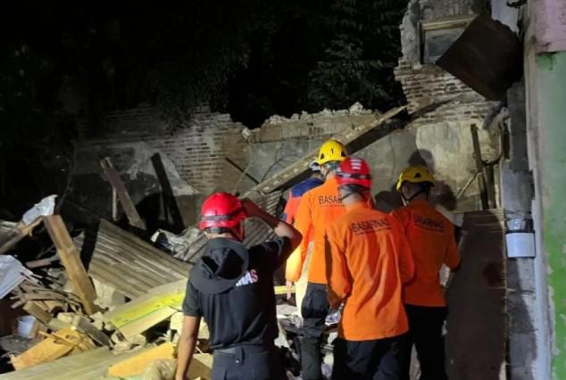 Rumah Tua di Kawasan Pecinan Semarang Roboh, Satu Keluarga Jadi Korban, Satu Meninggal Dunia