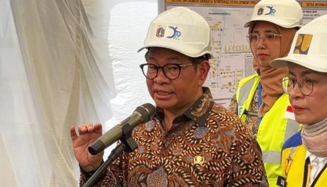 Gubernur DKI Dorong Payung Hukum untuk Sanksi Sosial Pembakar Sampah di Jakarta