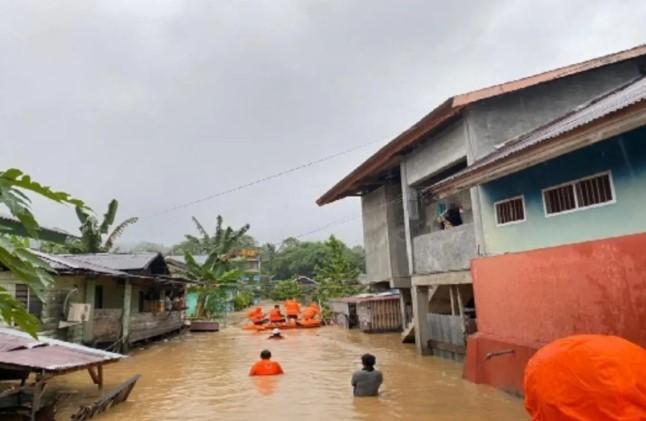 BPBD Sulteng Kerahkan Alat Berat dan Bantuan Logistik untuk Normalisasi Sungai Pascabanjir Tolitoli