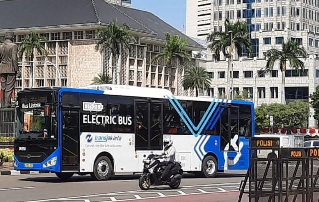 Transjakarta Alihkan Sejumlah Rute Akibat Unjuk Rasa di Monas, Halte Balai Kota dan Gambir 2 Tidak Layani Penumpang