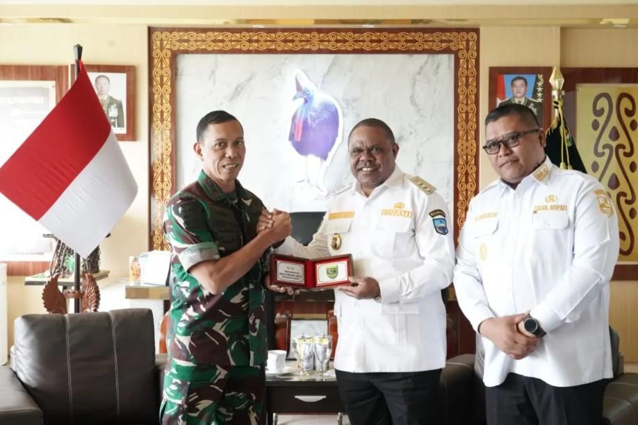 Pemkab Manokwari dan Kodam XVIII/Kasuari Perkuat Sinergi untuk Pembangunan dan Stabilitas Keamanan