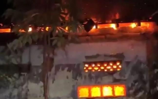 Anak Bermain Lilin, Satu Rumah di Ciracas Terbakar dan Alami Kerugian Rp50 Juta