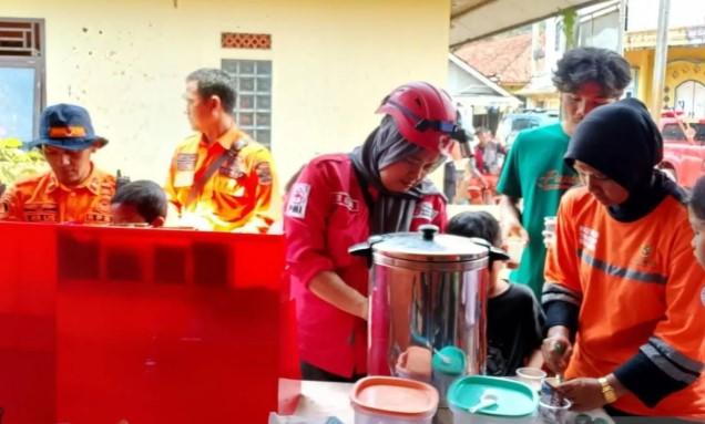 Baznas RI Terjunkan Tim Tanggap Bencana untuk Bantu Korban Banjir Bandang dan Longsor di Sukabumi