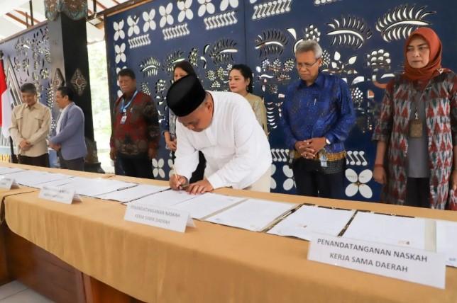 Pemkab Sleman Luncurkan Program “Wajib Belajar hingga Sarjana” Lewat Beasiswa Sleman Pintar
