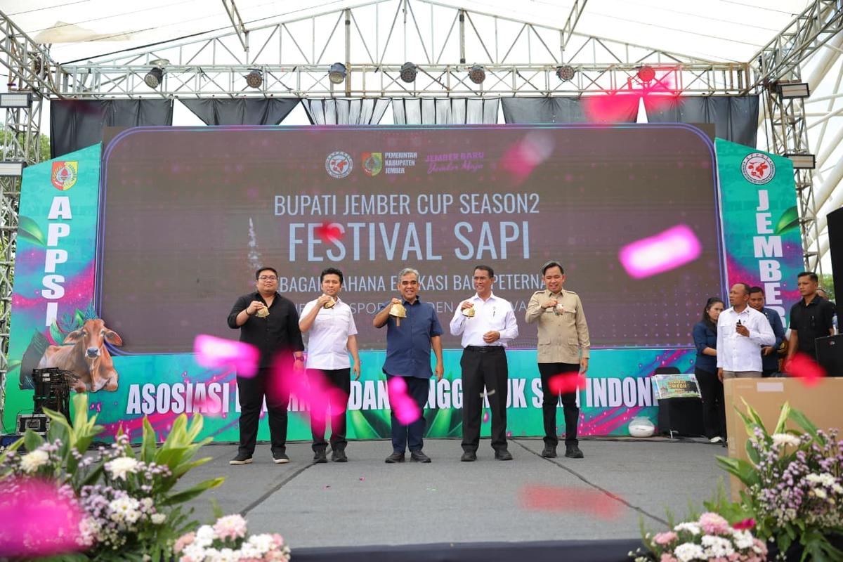 Ketua MPR dan Mentan Sidak Kios Pupuk, Petani Gembira Harga Makin Murah