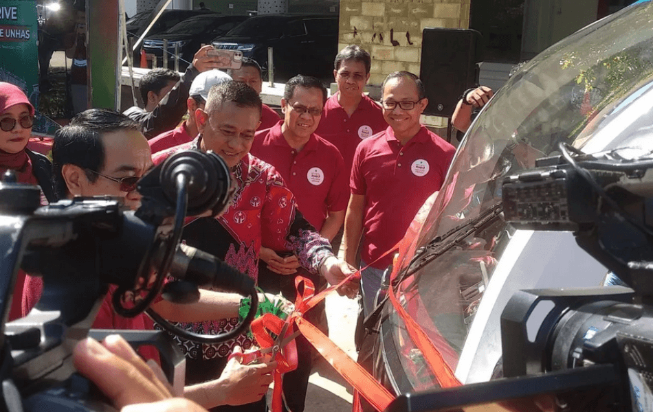 Unhas Luncurkan Mobil Listrik Engi-Move, Langkah Nyata Menuju Kampus Bebas Emisi