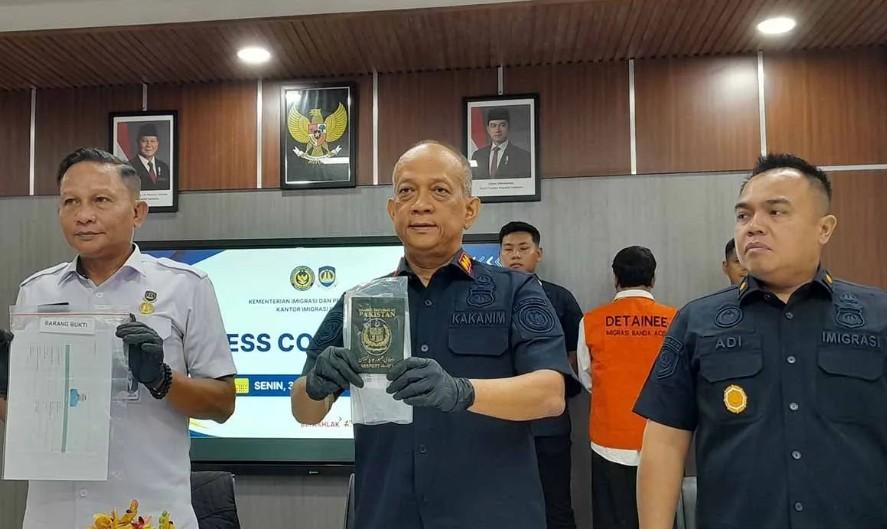 Warga Negara Pakistan Ditahan Imigrasi Banda Aceh karena Diduga Salahgunakan Visa Remote Worker