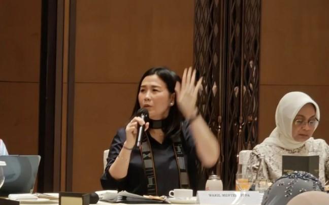 Veronica Tan Usulkan Kebun Pangan Perempuan Jadi Model Ekonomi Sosial Baru di Daerah Terpencil